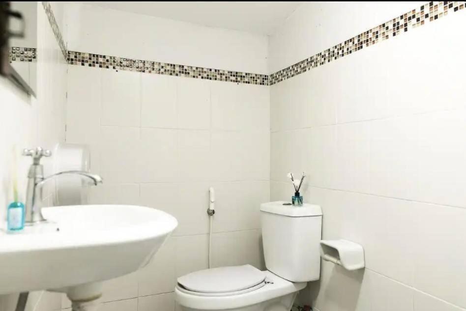 Nearthepark Backpack House Hostel Чиангмай Екстериор снимка