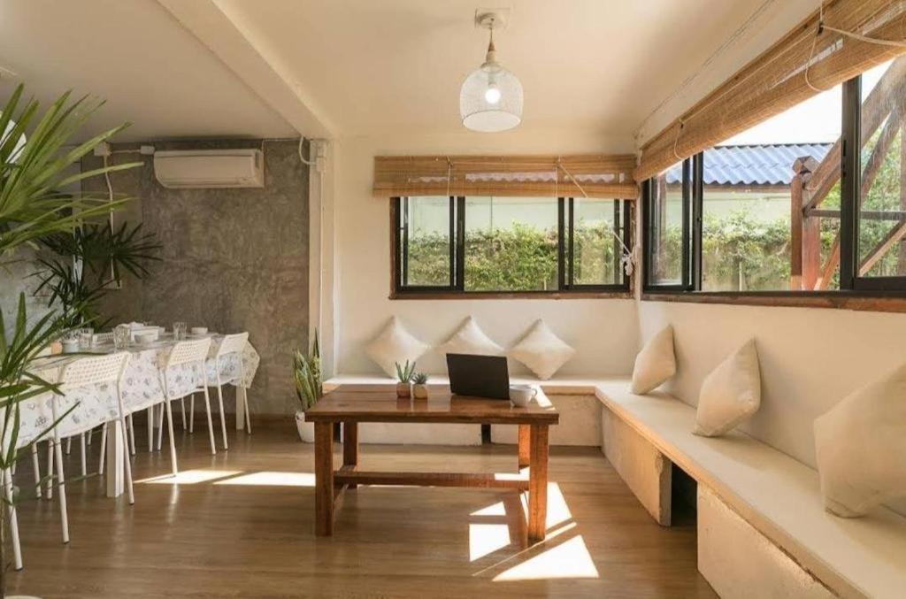 Nearthepark Backpack House Hostel Чиангмай Екстериор снимка