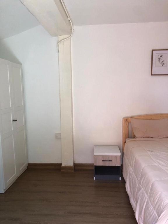 Nearthepark Backpack House Hostel Чиангмай Екстериор снимка