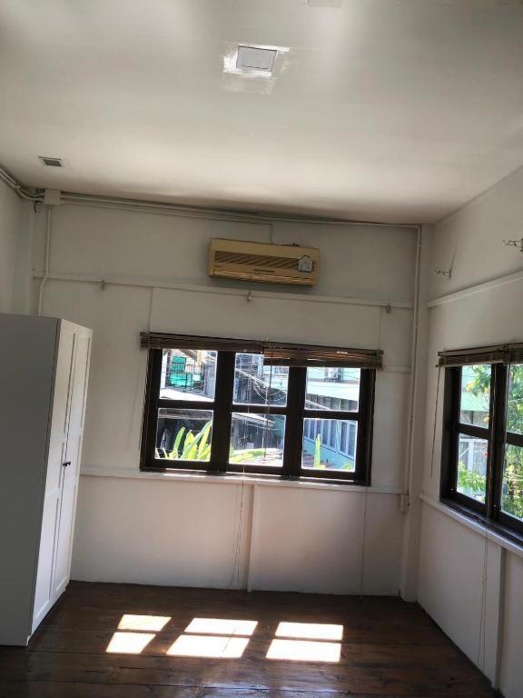 Nearthepark Backpack House Hostel Чиангмай Екстериор снимка