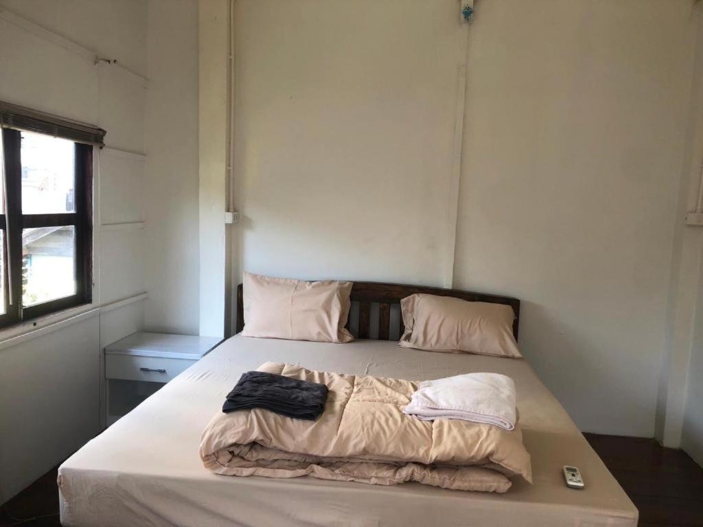 Nearthepark Backpack House Hostel Чиангмай Екстериор снимка